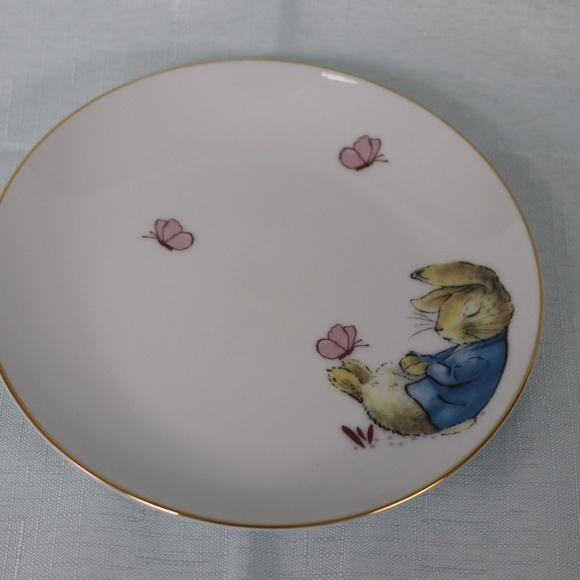 BEATRIX POTTER PETER RABBIT EASTER 4 ASSORTED APPETIZER PLATES - NEW - Picture 6 of 8